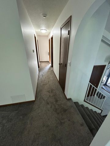 761 116th Avenue NE, Blaine, MN 55434