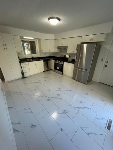 761 116th Avenue NE, Blaine, MN 55434