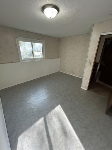 761 116th Avenue NE, Blaine, MN 55434