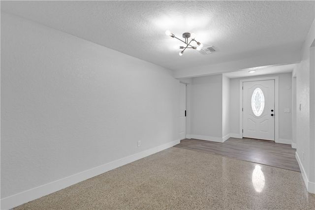 2205 53rd Avenue, Vero Beach, FL 32966