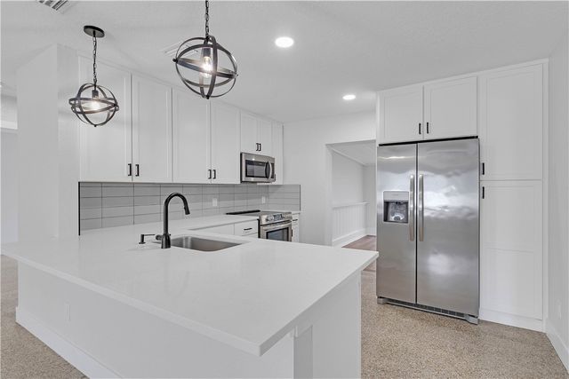 2205 53rd Avenue, Vero Beach, FL 32966