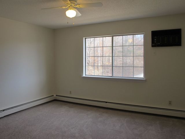 377 Huse Rd Unit 25, Manchester, NH 03103