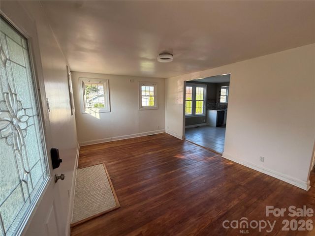 405 Jug Wilson Street, Morganton, NC 28655