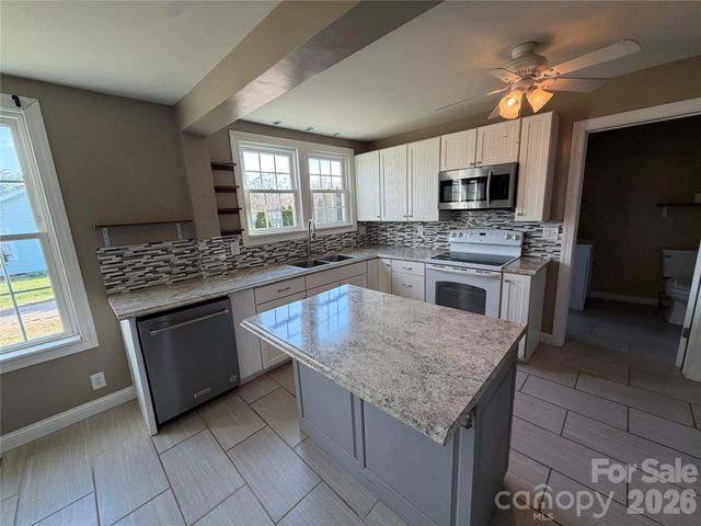 405 Jug Wilson Street, Morganton, NC 28655