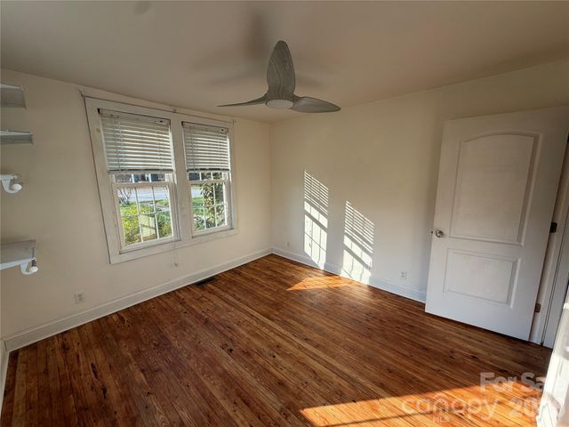 405 Jug Wilson Street, Morganton, NC 28655