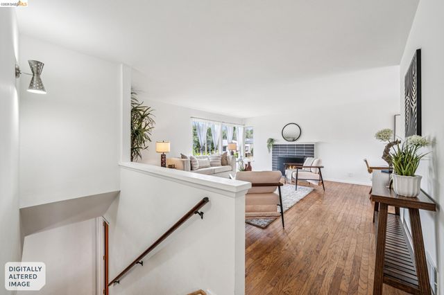 3020 Deseret Dr, Richmond, CA 94803