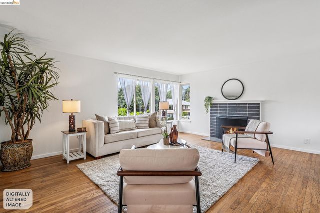 3020 Deseret Dr, Richmond, CA 94803