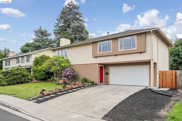 3020 Deseret Dr, Richmond, CA 94803