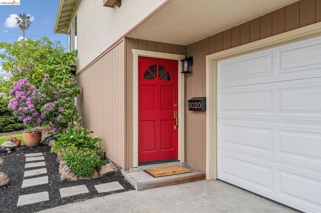 3020 Deseret Dr, Richmond, CA 94803
