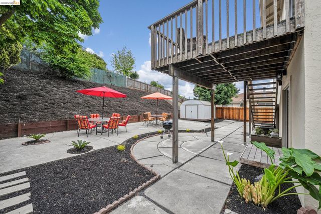 3020 Deseret Dr, Richmond, CA 94803