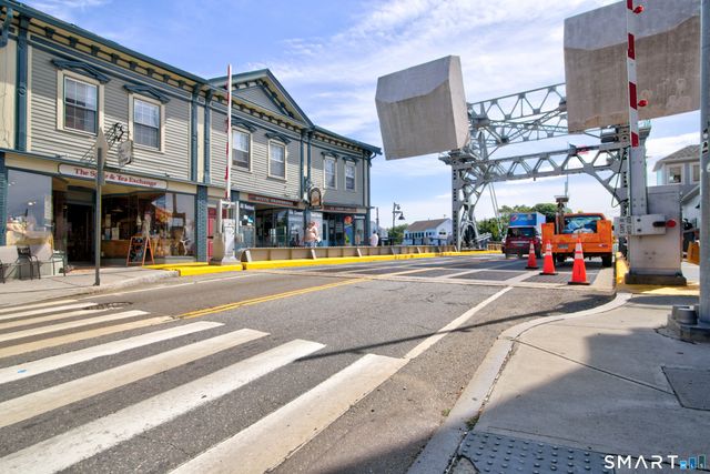 40 Holmes Street, Stonington, CT 06355