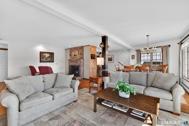 40 Holmes Street, Stonington, CT 06355