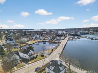 40 Holmes Street, Stonington, CT 06355