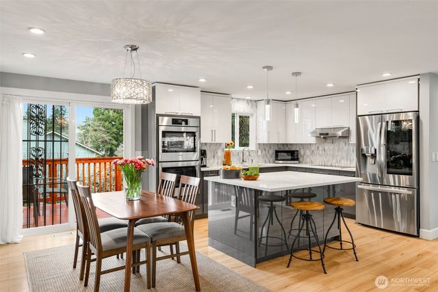 403 Ferndale Avenue NE, Renton, WA 98056