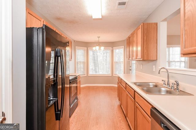 1917 Summit Creek Way, Loganville, GA 30052