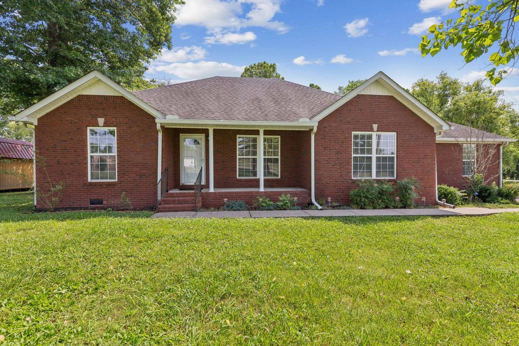 209 Taylor Creek Ln, Chapel Hill, TN 37034