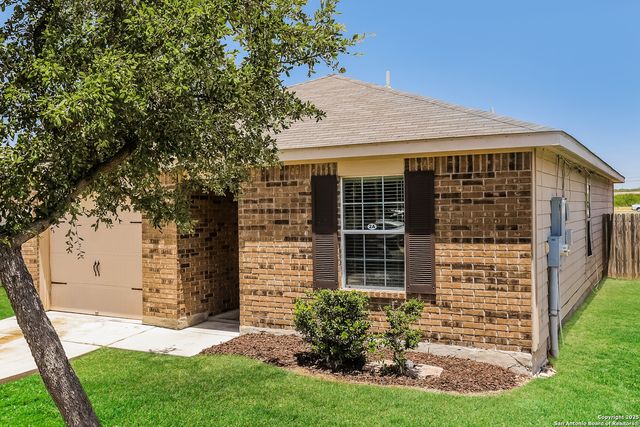 5611 Forest, San Antonio, TX 78252