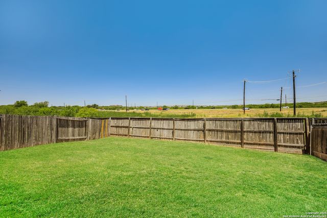 5611 Forest, San Antonio, TX 78252