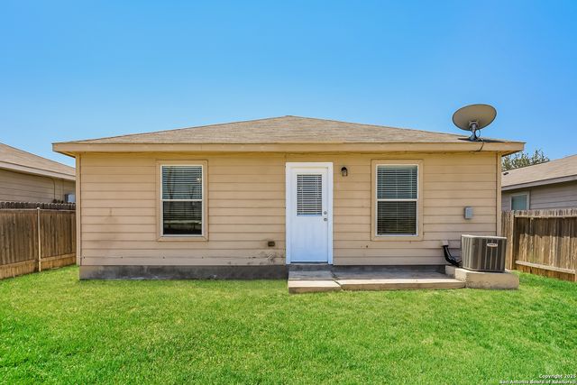 5611 Forest, San Antonio, TX 78252