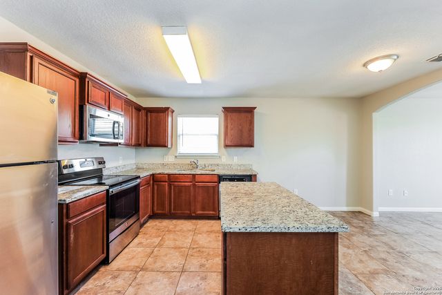 5611 Forest, San Antonio, TX 78252