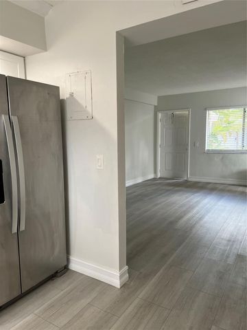 610 NE 29TH Drive 4, Wilton Manors, FL 33334