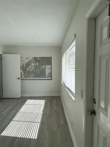 610 NE 29TH Drive 4, Wilton Manors, FL 33334