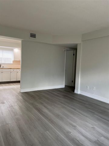 610 NE 29TH Drive 4, Wilton Manors, FL 33334