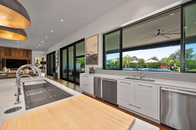 612 Thalassa Ct, El Dorado Hills, CA 95762