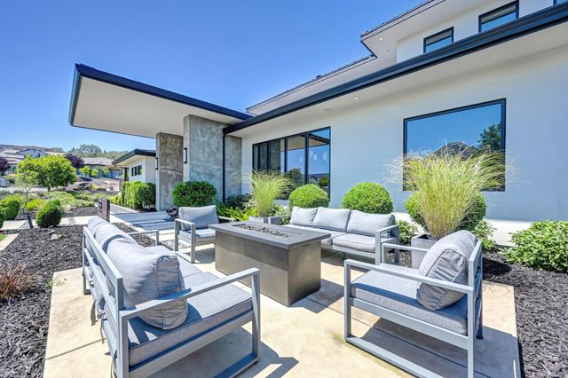 612 Thalassa Ct, El Dorado Hills, CA 95762