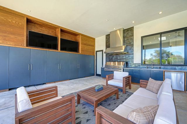 612 Thalassa Ct, El Dorado Hills, CA 95762