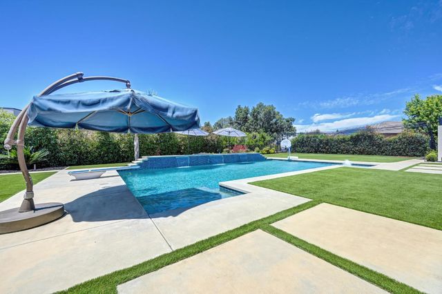 612 Thalassa Ct, El Dorado Hills, CA 95762