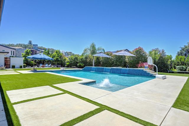 612 Thalassa Ct, El Dorado Hills, CA 95762