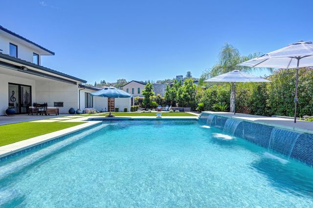 612 Thalassa Ct, El Dorado Hills, CA 95762