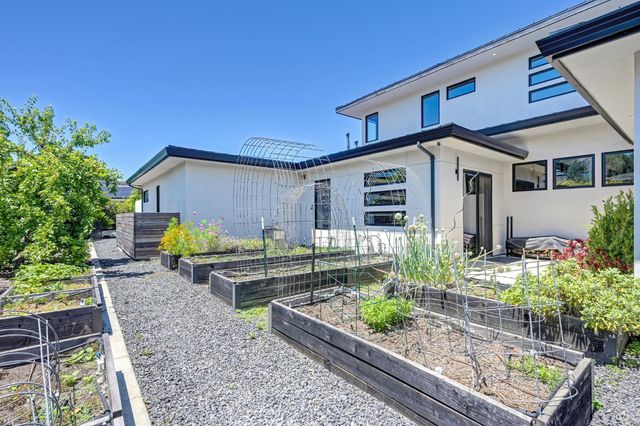 612 Thalassa Ct, El Dorado Hills, CA 95762