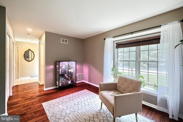 48 JEAN LO WAY, York, PA 17406