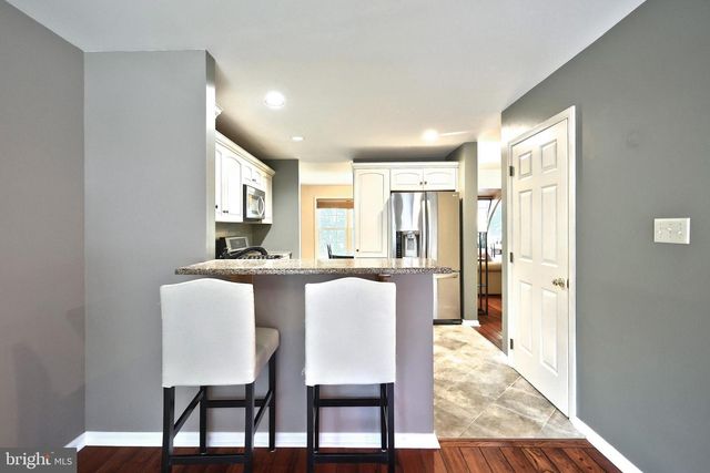 48 JEAN LO WAY, York, PA 17406