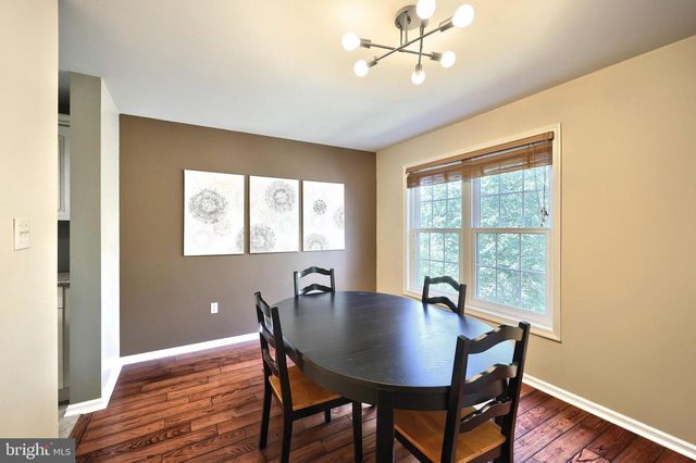48 JEAN LO WAY, York, PA 17406