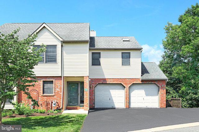 48 JEAN LO WAY, York, PA 17406