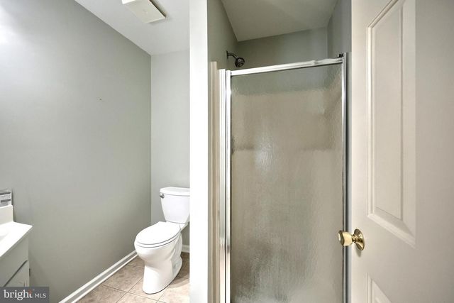 48 JEAN LO WAY, York, PA 17406