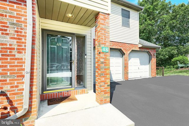 48 JEAN LO WAY, York, PA 17406