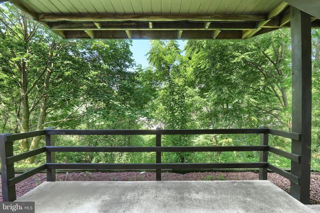 48 JEAN LO WAY, York, PA 17406