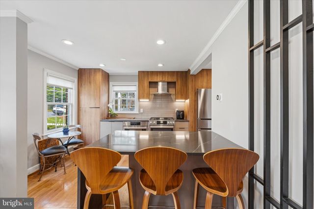 2719 N EDISON ST, Arlington, VA 22207