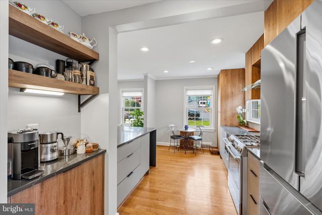 2719 N EDISON ST, Arlington, VA 22207