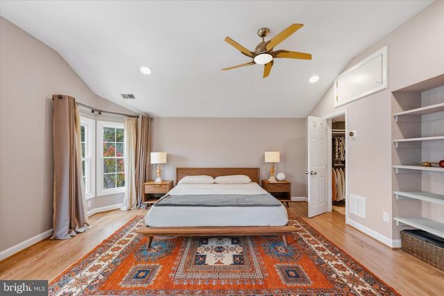 2719 N EDISON ST, Arlington, VA 22207