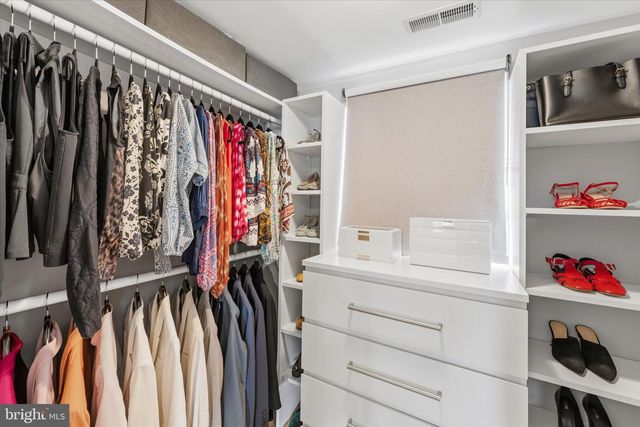 2719 N EDISON ST, Arlington, VA 22207