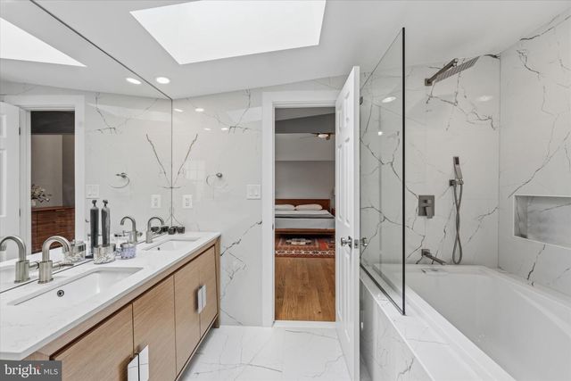 2719 N EDISON ST, Arlington, VA 22207