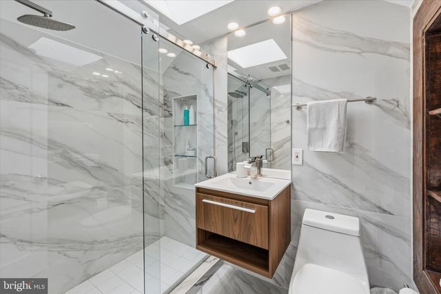 2719 N EDISON ST, Arlington, VA 22207