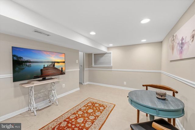 2719 N EDISON ST, Arlington, VA 22207