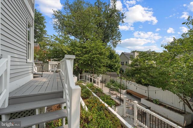 2719 N EDISON ST, Arlington, VA 22207