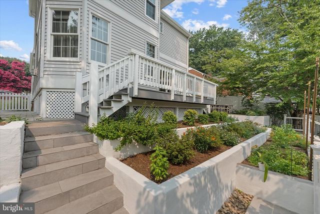 2719 N EDISON ST, Arlington, VA 22207